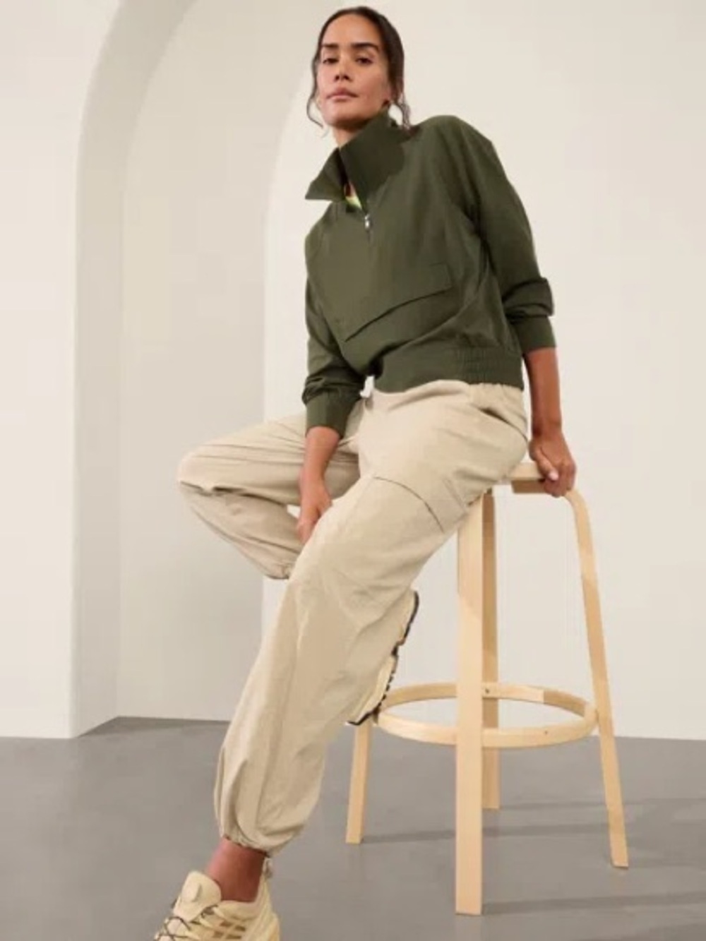 Athleta Boundless Popover In Aspen Olive
